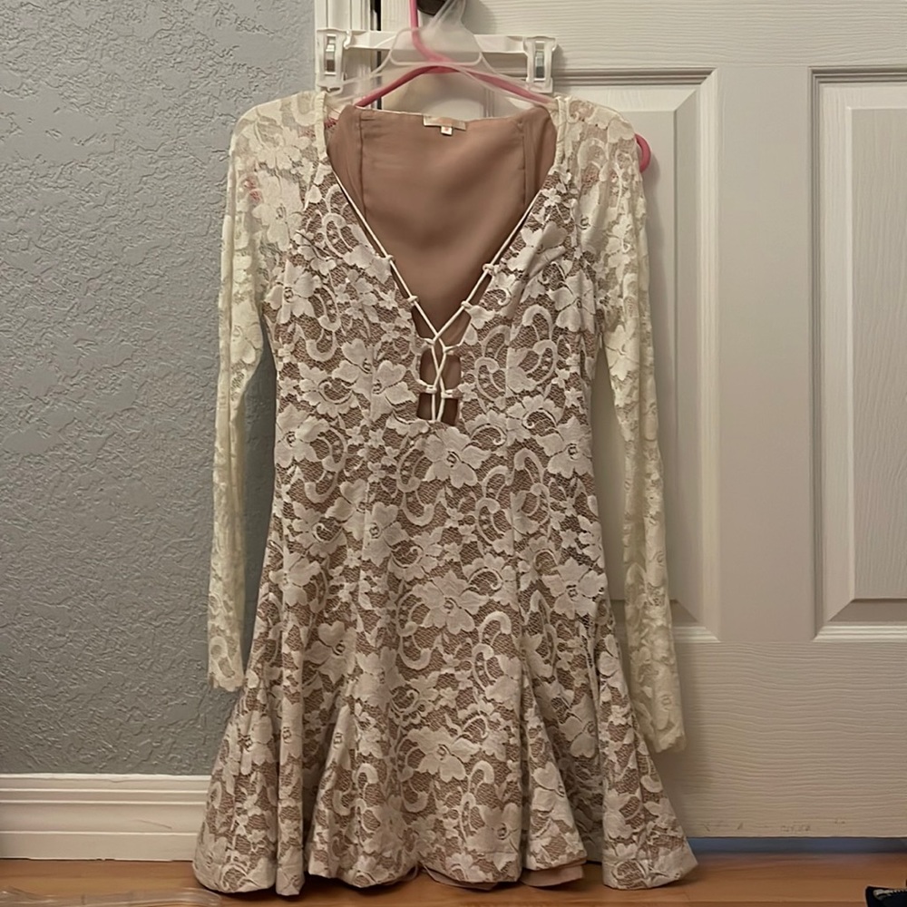 White lace dress